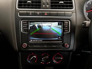 Volkswagen Polo Vivo hatch 1.6 Highline - Image 9