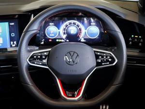 Volkswagen Golf GTI - Image 7