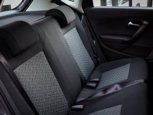 Volkswagen Polo Vivo hatch 1.4 Life - Image 14