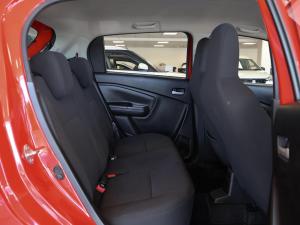 Toyota Vitz 1.0 XR manual - Image 11