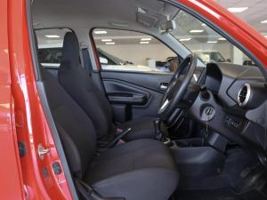 Toyota Vitz 1.0 XR manual - Image 12