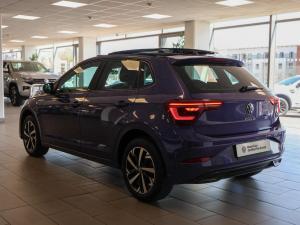 Volkswagen Polo hatch 1.0TSI Life manual - Image 9