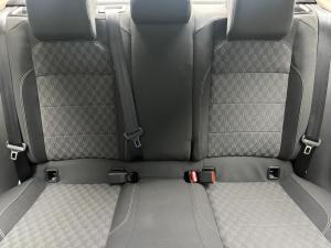 Volkswagen Polo sedan 1.6 manual - Image 20