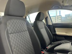 Volkswagen Polo sedan 1.6 manual - Image 22