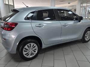 Suzuki Baleno 1.5 GL manual - Image 11