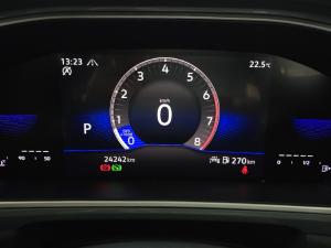 Volkswagen T-Roc 2.0TSI 4Motion Design - Image 3