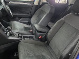 Volkswagen T-Roc 2.0TSI 4Motion Design - Image 9