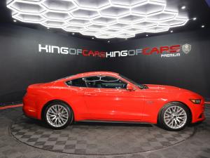 Ford Mustang 5.0 GT fastback auto - Image 3