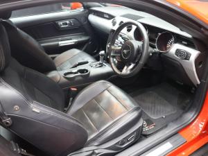 Ford Mustang 5.0 GT fastback auto - Image 9