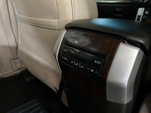 Toyota Land Cruiser Prado 3.0DT VX - Image 5