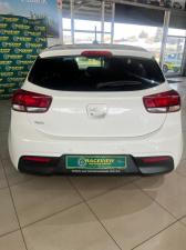 Kia Rio hatch 1.4 EX auto - Image 4