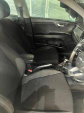 Kia Rio hatch 1.4 EX auto - Image 6