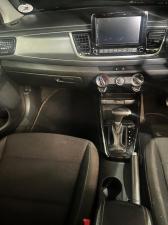 Kia Rio hatch 1.4 EX auto - Image 8