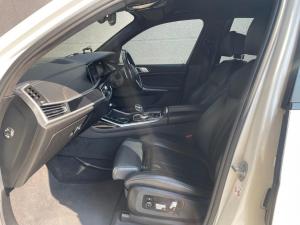 BMW X7 xDrive30d M Sport - Image 11