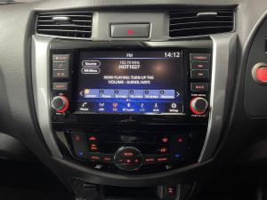 Nissan Navara 2.5DDTi double cab Stealth - Image 15