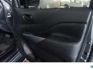 Nissan Navara 2.5DDTi double cab Stealth - Image 37