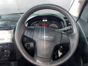 Isuzu D-Max 250 double cab 4x4 Hi-Ride - Image 12