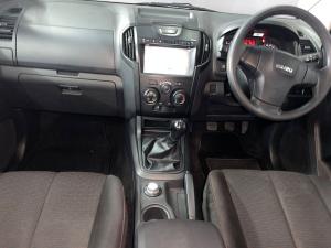 Isuzu D-Max 250 double cab 4x4 Hi-Ride - Image 13