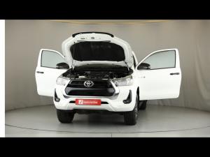 Toyota Hilux 2.4GD-6 single cab 4x4 Raider manual - Image 13