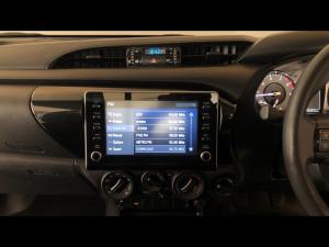 Toyota Hilux 2.4GD-6 single cab 4x4 Raider manual - Image 24