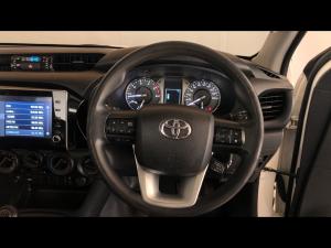Toyota Hilux 2.4GD-6 single cab 4x4 Raider manual - Image 26