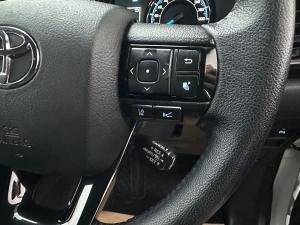 Toyota Hilux 2.8GD-6 48V double cab 4x4 Legend - Image 9
