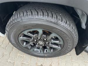 Toyota Hilux 2.8GD-6 48V double cab 4x4 Legend - Image 19