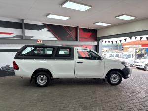 Toyota Hilux 2.0 single cab S (aircon) - Image 3