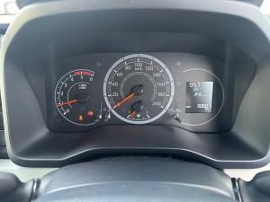 Toyota Quantum 2.8 LWB panel van - Image 11