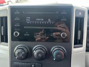 Toyota Quantum 2.8 LWB panel van - Image 13