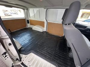 Toyota Quantum 2.8 LWB panel van - Image 15