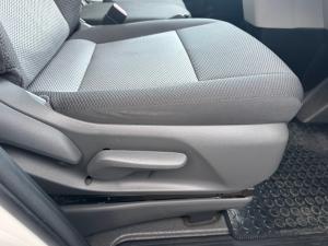 Toyota Quantum 2.8 LWB panel van - Image 16