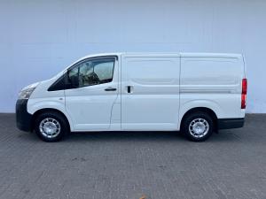 Toyota Quantum 2.8 LWB panel van - Image 20