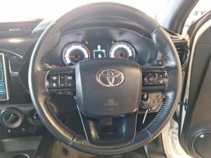 Toyota Hilux 2.8GD-6 Xtra cab 4x4 Raider auto - Image 8