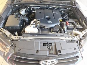 Toyota Hilux 2.4GD-6 single cab Raider manual - Image 16