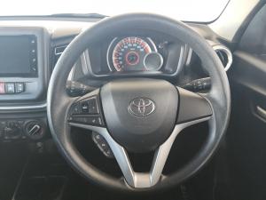 Toyota Vitz 1.0 XR manual - Image 8