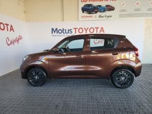 Toyota Vitz 1.0 XR manual - Image 10