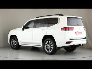 Toyota Land Cruiser 300 3.3D ZX - Image 8