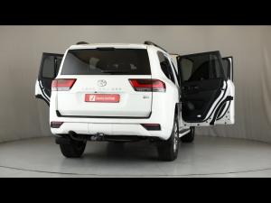 Toyota Land Cruiser 300 3.3D ZX - Image 9
