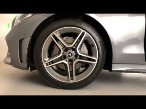 Mercedes-Benz C-Class C220d - Image 19