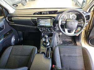 Toyota Hilux 2.4GD-6 Xtra cab Raider manual - Image 6