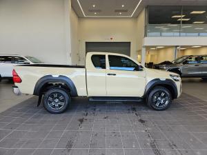 Toyota Hilux 2.4GD-6 Xtra cab Raider manual - Image 3