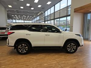 Toyota Fortuner 2.4GD-6 auto - Image 3