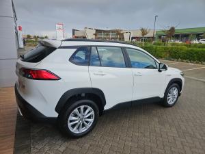 Toyota Corolla Cross 1.8 Hybrid XS - Image 2