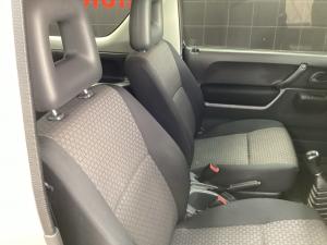 Suzuki Jimny 1.3 - Image 14