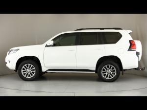 Toyota Land Cruiser Prado 4.0 VX-L - Image 17