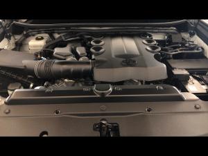 Toyota Land Cruiser Prado 4.0 VX-L - Image 30