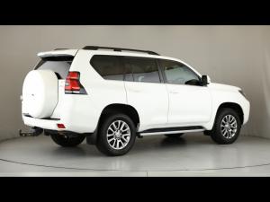 Toyota Land Cruiser Prado 4.0 VX-L - Image 2
