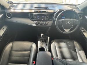 Toyota RAV4 2.0 GX auto - Image 6