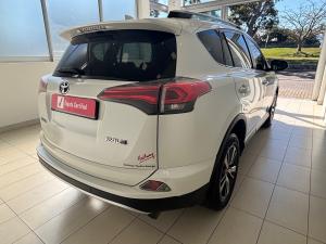 Toyota RAV4 2.0 GX auto - Image 2